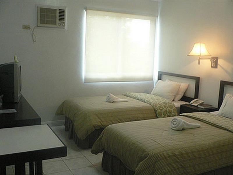 Northwest Inn Баколод Экстерьер фото